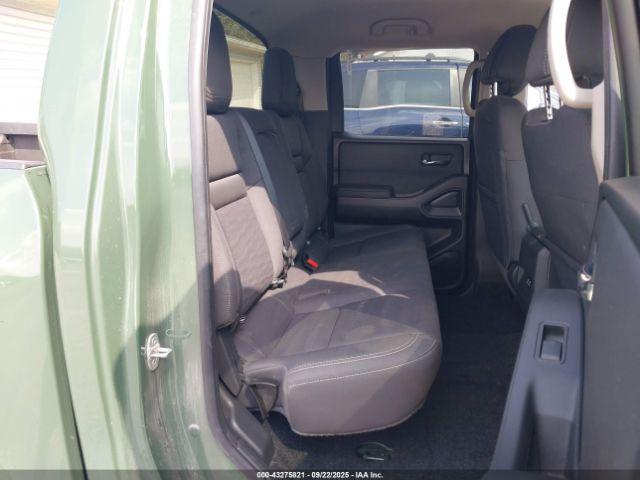 Nissan Frontier Sv 4x4 Image 7