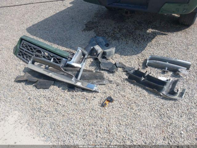 Nissan Frontier Sv 4x4 Image 13