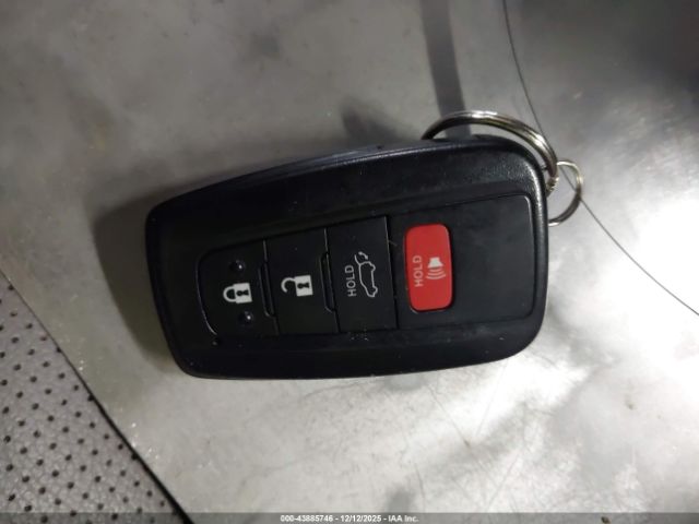 Toyota Highlander Hybrid Limited Image 10