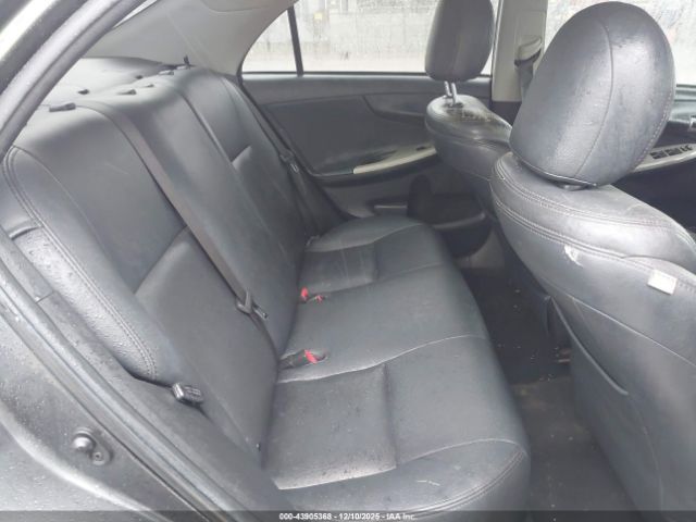 Toyota Corolla S Image 13