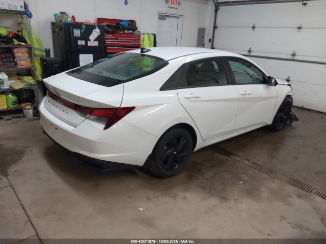 Hyundai ELANTRA Sel Image 6