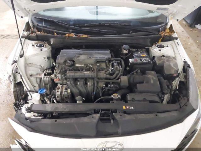 Hyundai ELANTRA Sel Image 8