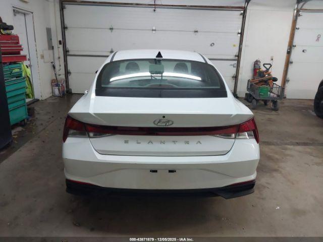 Hyundai ELANTRA Sel Image 11