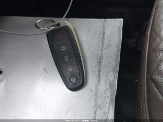 Lincoln MKT Ecoboost Image 3