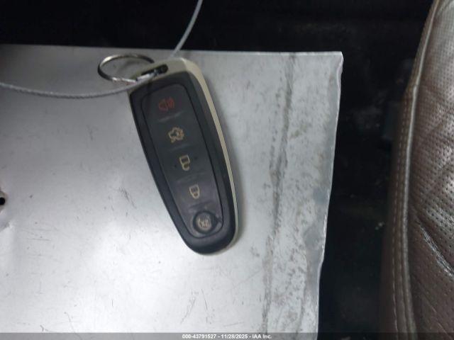 Lincoln MKT Ecoboost Image 3