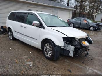  Salvage Chrysler Town & Country