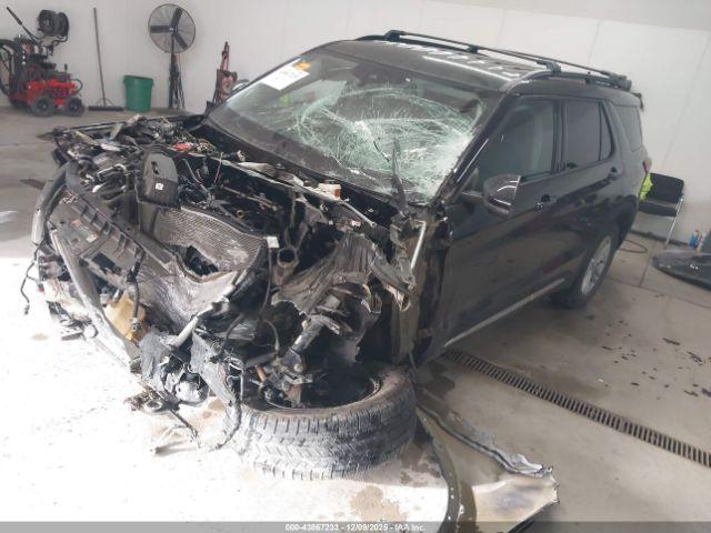 Ford Explorer Xlt Image 17