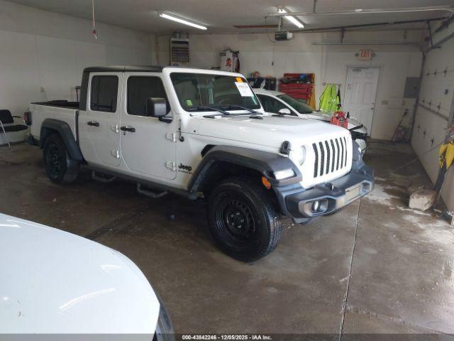  Salvage Jeep Gladiator