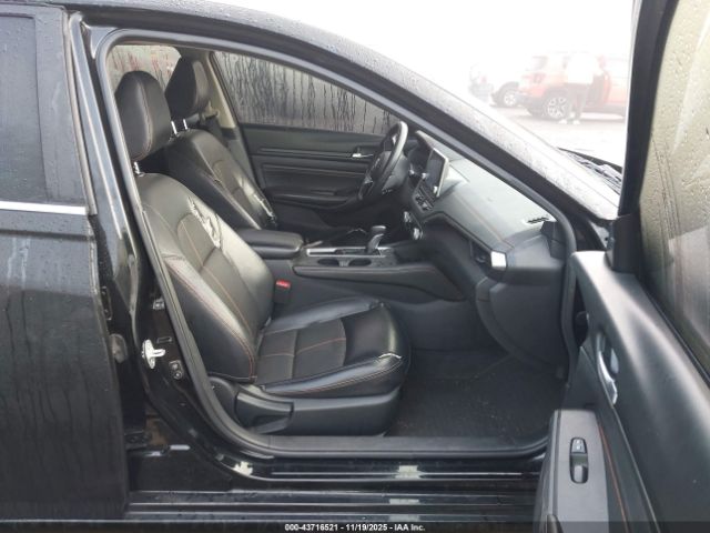 Nissan Altima 2.5 Sr Image 3