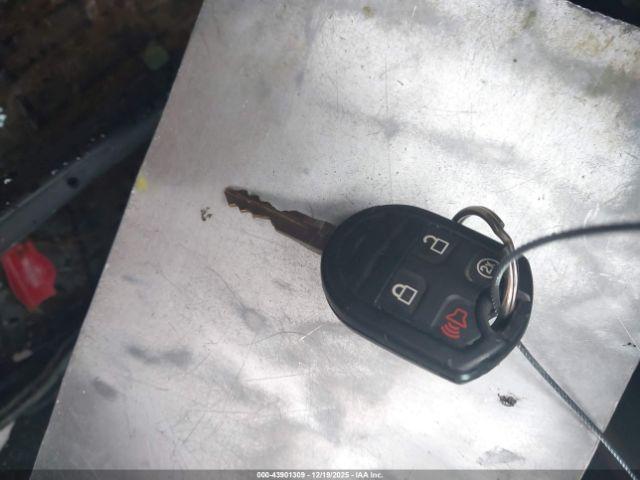 Ford F-350 Lariat Image 11