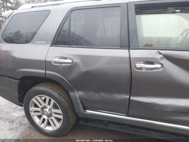 Toyota 4Runner Limited Image 14