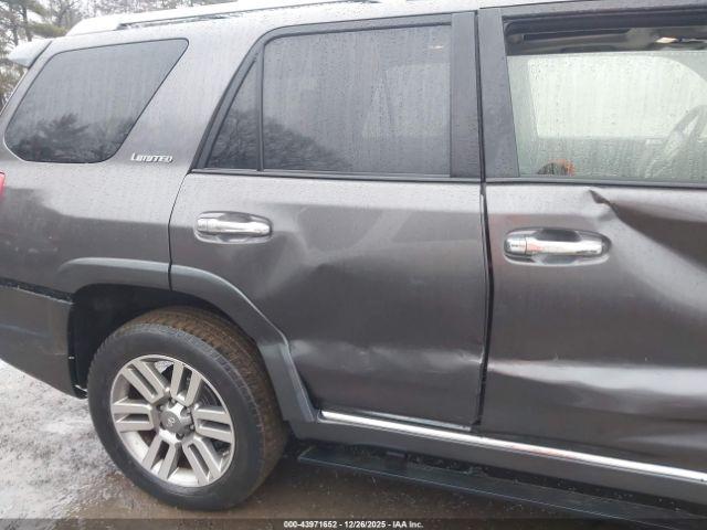 Toyota 4Runner Limited Image 14
