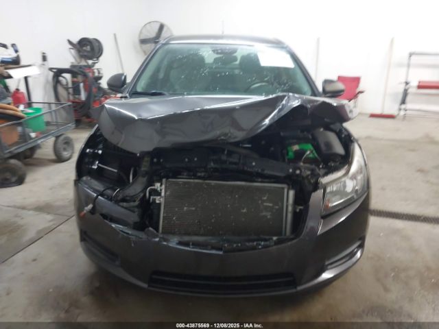 Chevrolet Cruze Ls Auto Image 16