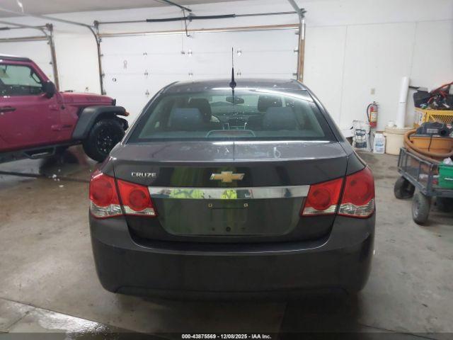 Chevrolet Cruze Ls Auto Image 4