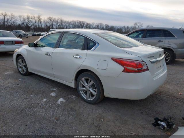 Nissan Altima 2.5 Sv Image 9