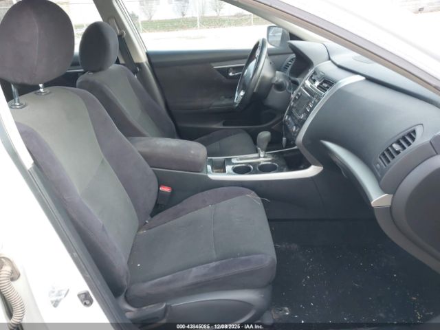 Nissan Altima 2.5 Sv Image 15