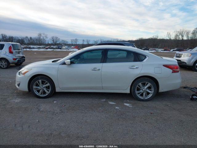 Nissan Altima 2.5 Sv Image 16