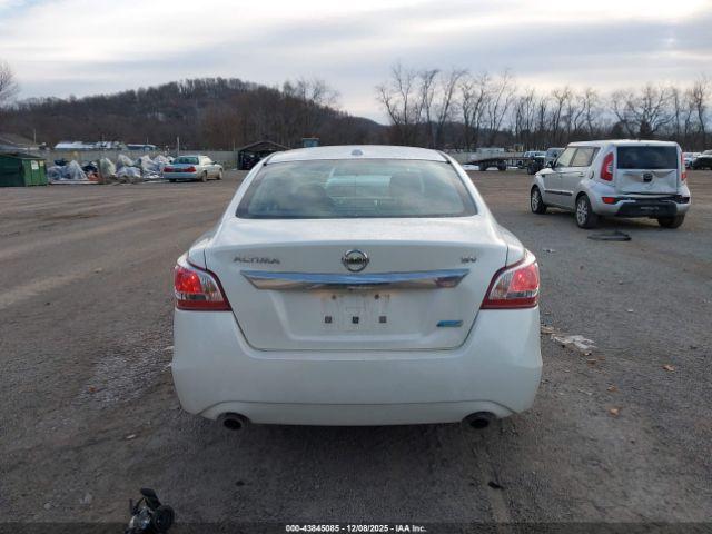Nissan Altima 2.5 Sv Image 13