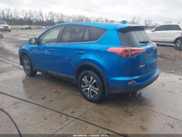 Toyota RAV4 Le Image 9