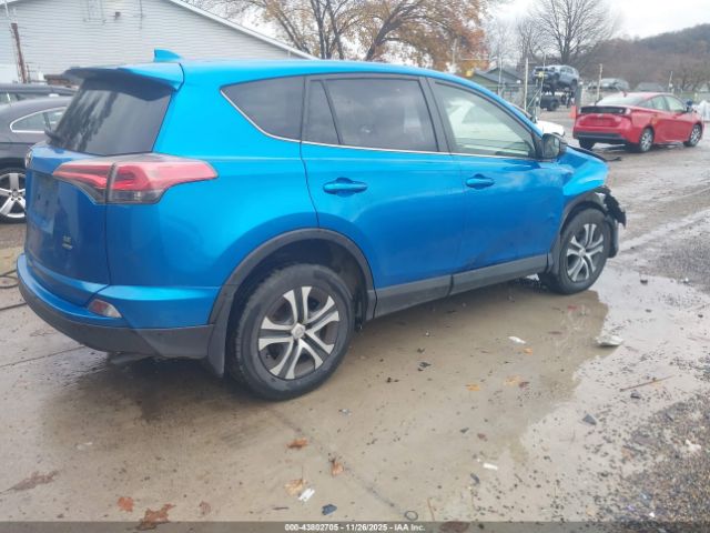 Toyota RAV4 Le Image 6