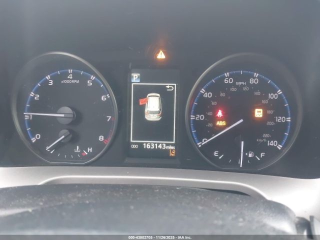 Toyota RAV4 Le Image 12