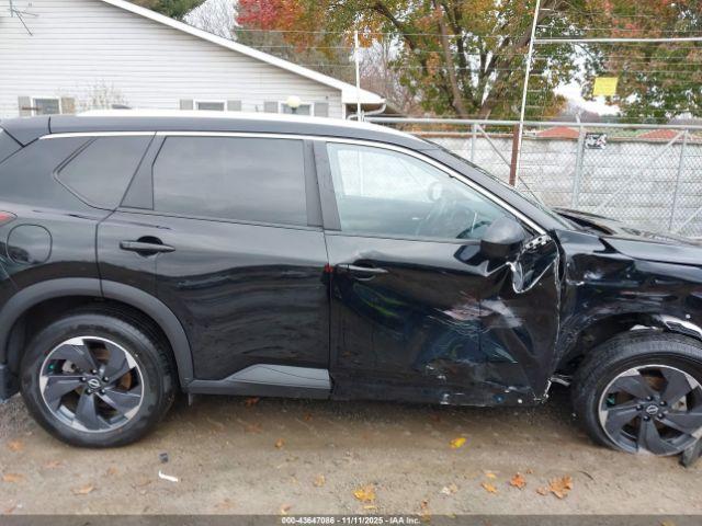 Nissan Rogue Sv Intelligent Awd Image 18