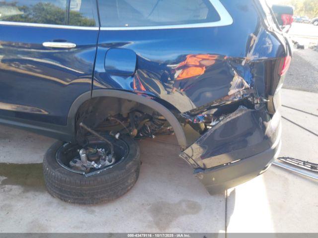 Honda Pilot Touring Image 9