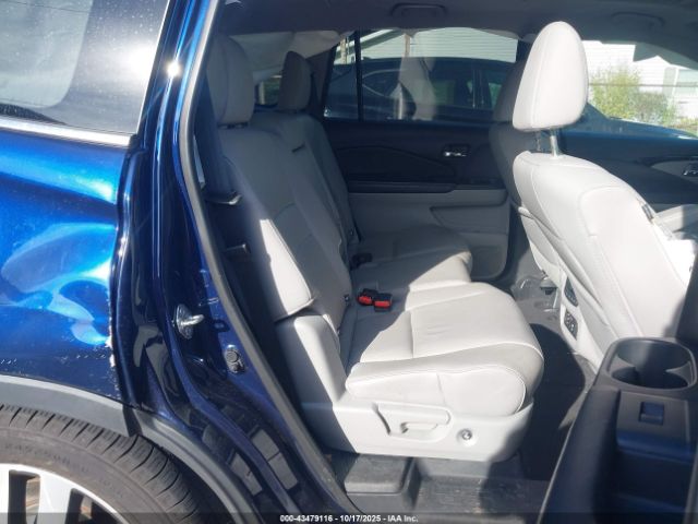 Honda Pilot Touring Image 11