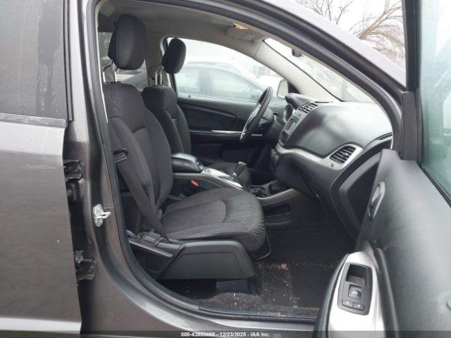 Dodge Journey Sxt Image 8