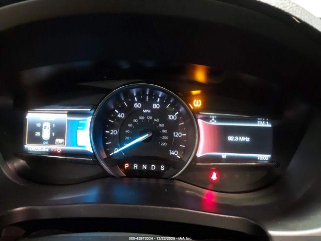 Ford Explorer Xlt Image 8