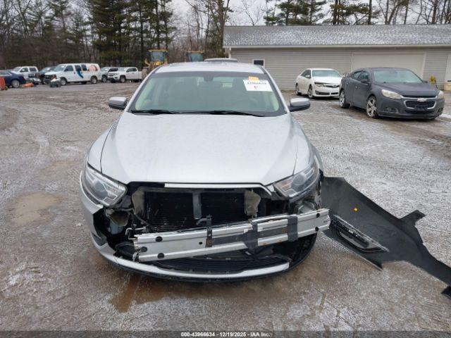 Ford Taurus Sel Image 10