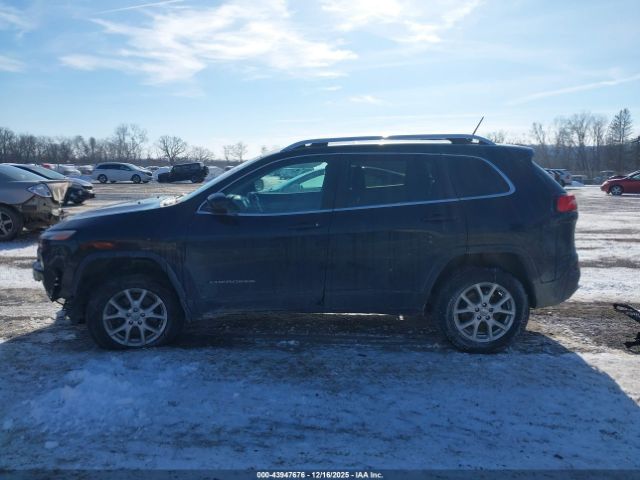 Jeep Cherokee Latitude Image 11