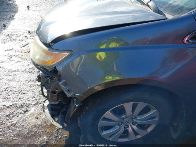 Honda Odyssey Ex Image 16