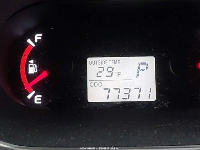 Pontiac Vibe Image 3