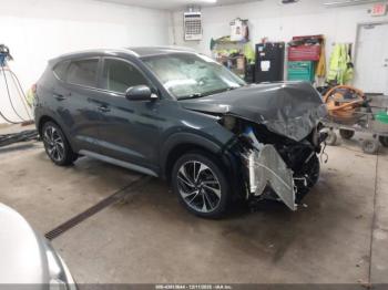  Salvage Hyundai TUCSON