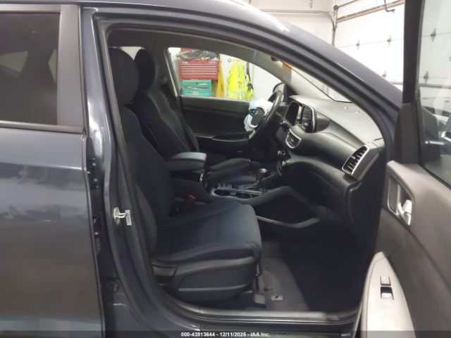 Hyundai TUCSON Sport Image 6