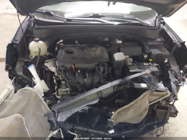 Hyundai TUCSON Sport Image 8