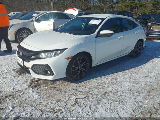 Honda Civic Sport Image 2