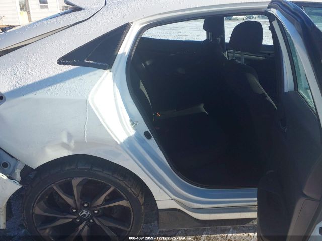 Honda Civic Sport Image 19