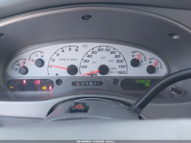 Ford Explorer Image 13