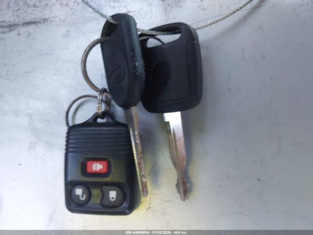 Ford Explorer Image 7