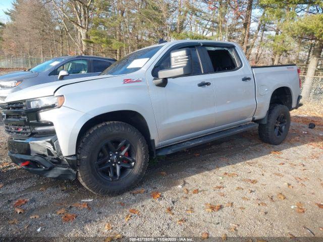 Chevrolet Silverado 1500 4wd  Short Bed Lt Trail Boss Image 3