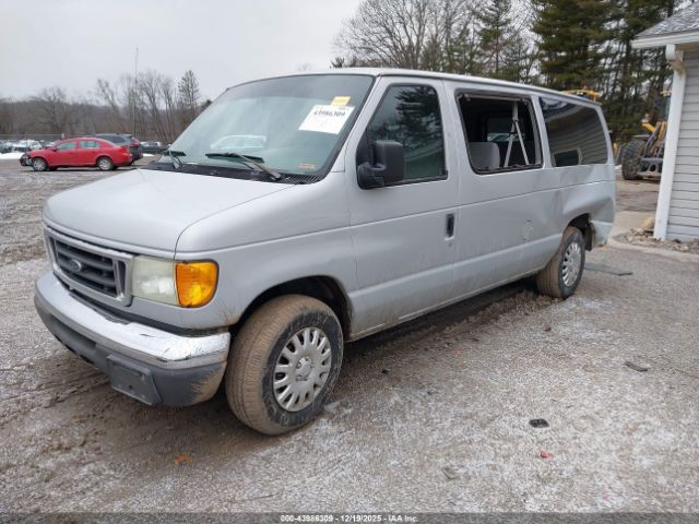 Ford E-150 Image 7