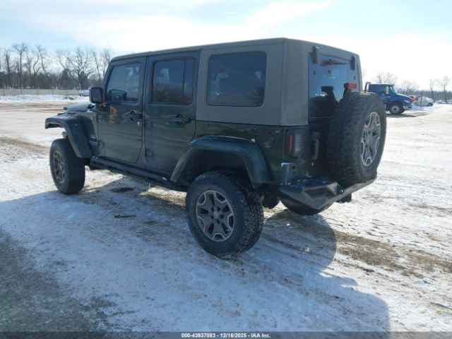 Jeep Wrangler Sahara Image 14