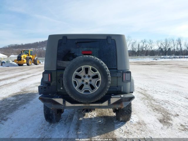 Jeep Wrangler Sahara Image 3