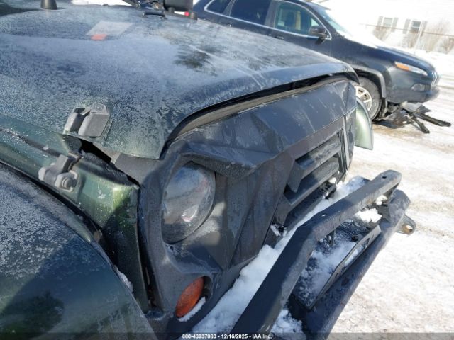 Jeep Wrangler Sahara Image 15