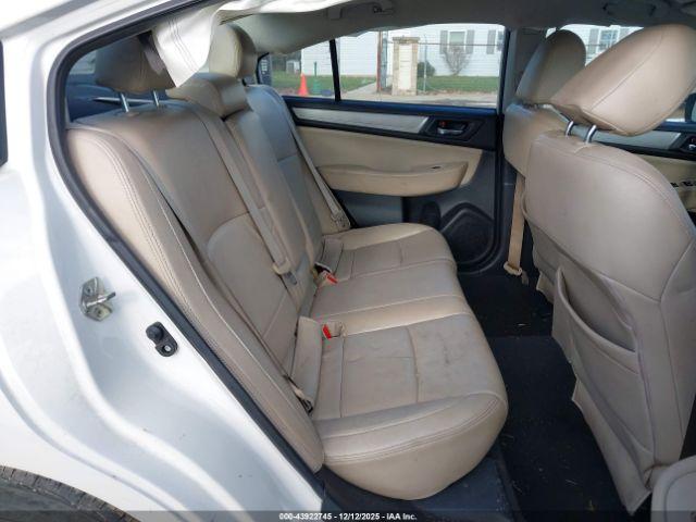 Subaru Legacy 2.5i Premium Image 17