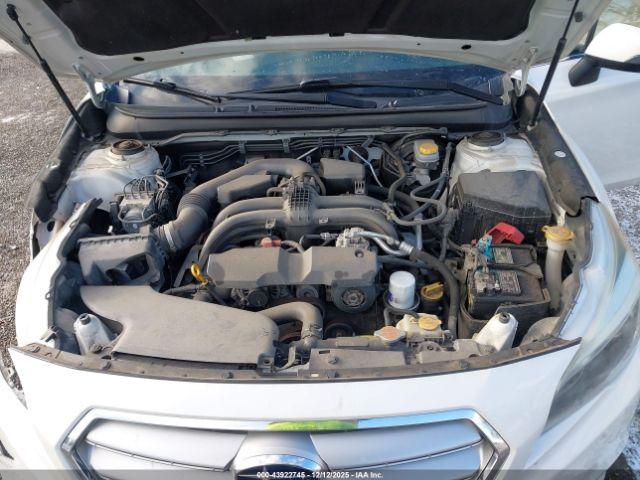 Subaru Legacy 2.5i Premium Image 6