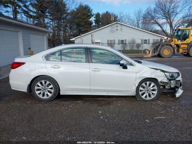 Subaru Legacy 2.5i Premium Image 3
