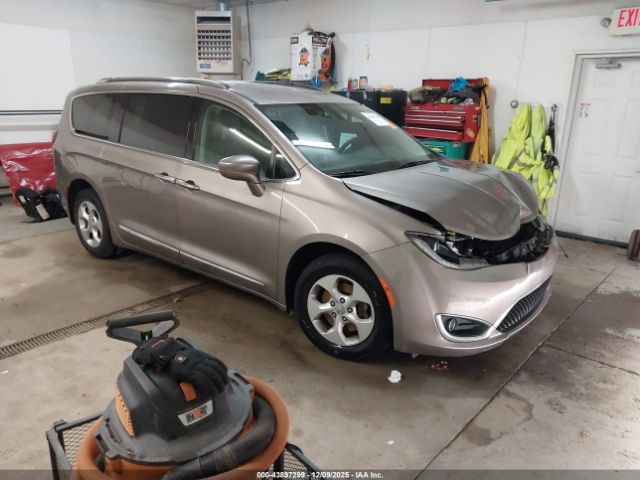 Chrysler Pacifica Touring-l Plus Image 1